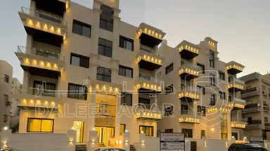 شقة - خلف أسواق شونيزقرب مستشفى تلاع العلي - 125000 دأ